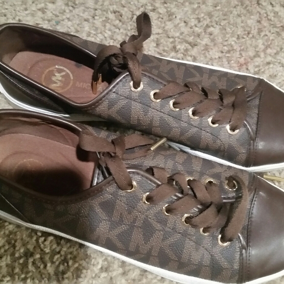 Men's size 10 Michael Kors sneakers - Picture 2 of 3